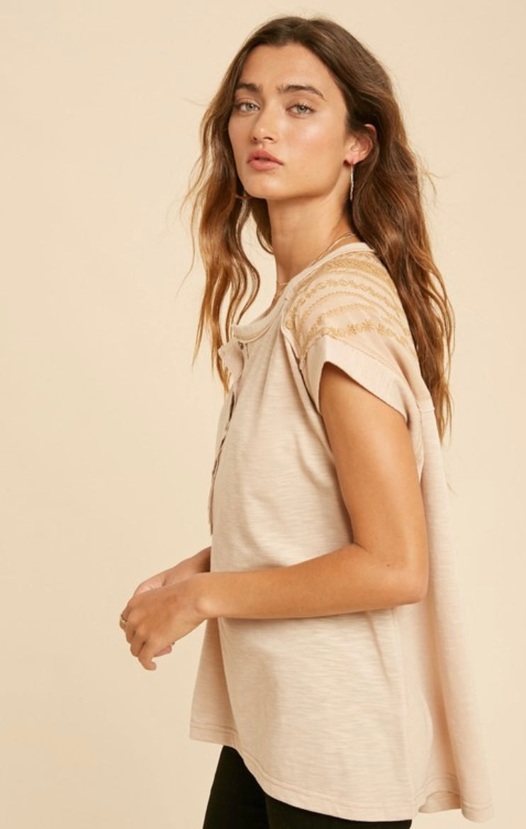 Nina Contrast Short Sleeve Henley